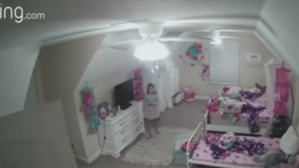 Guy Hacks Into Ring Camera In 8-Year-Old Tennessee Girl's Bedroom, Tells Her He's 'Santa Claus'