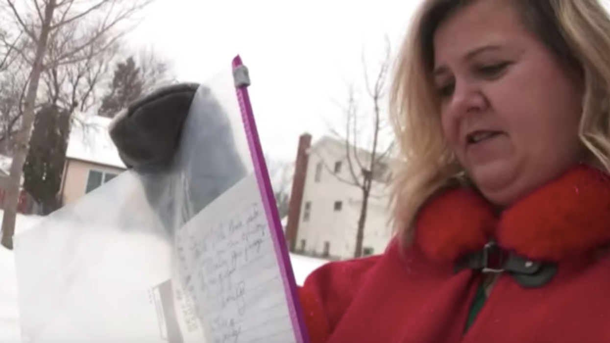 Brazen Minnesota Porch Thief Leaves 'Thank You' Note After Stealing Package From Doorstep