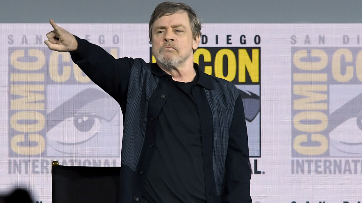 Mark Hamill Offers Some Wisdom After Young Female Fan Is Told That 'Star Wars' Is Only 'For Boys'