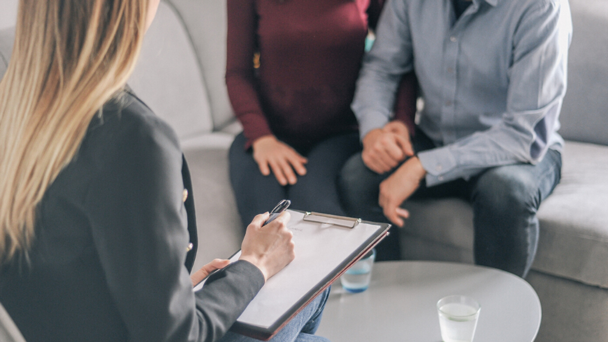 Woman Asks For Advice After Finding Out Her Ex-Boyfriend Married Their Former Couples Therapist A Year After Their Sessions With Her