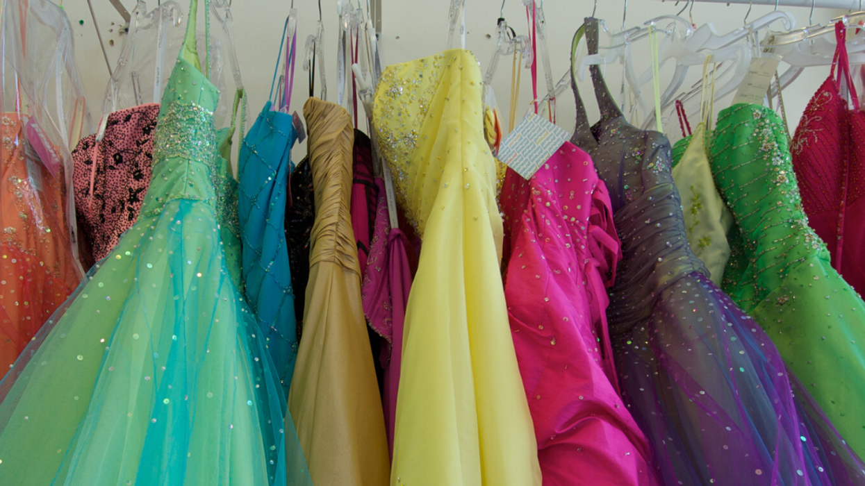 Louisiana High School Principal Under Fire For Requiring Female Students To Send Her Pictures Of Their Prom Dresses For Approval