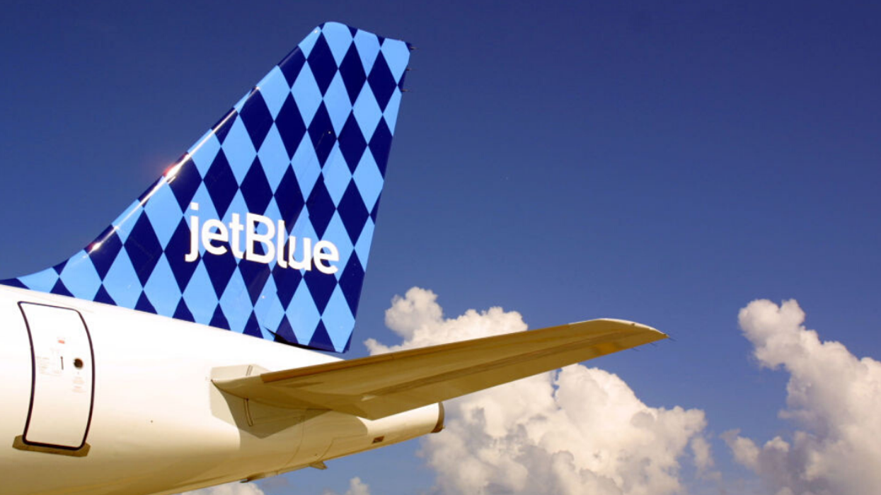 JetBlue Bans Passenger After He Waited Until His Plane Landed To Notify Crew He Tested Positive For Coronavirus