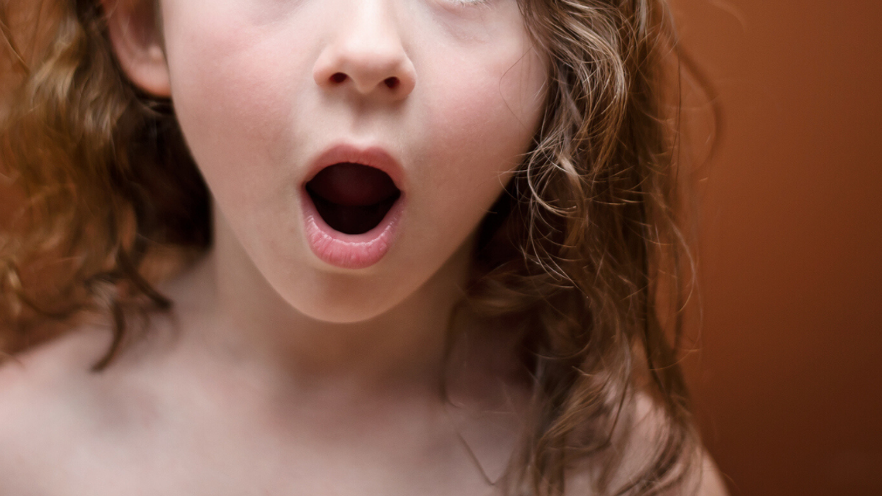 Man Left Hilariously Mortified After His 5-Year-Old Daughter Surprises Him In The Shower At The Worst Possible Time