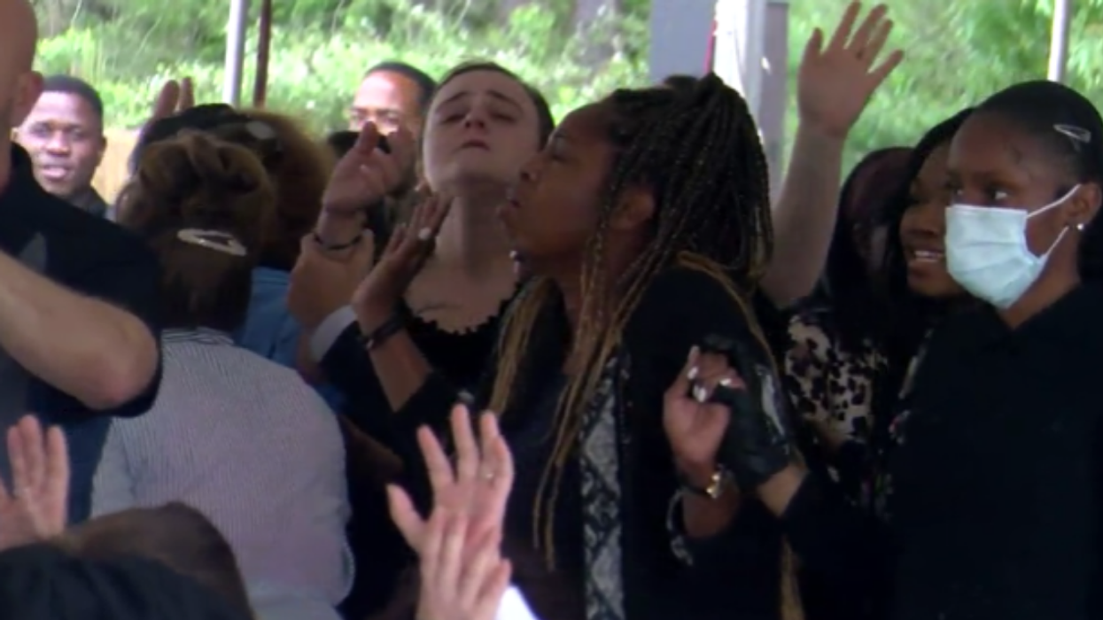 Louisiana Church Under Fire For Hosting Service For 1,800 People Despite Social Distancing Warnings