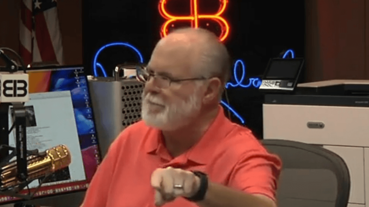 Rush Limbaugh Is Convinced That Health Experts Are Really 'Hillary Clinton Sympathizers' Out To Get Trump