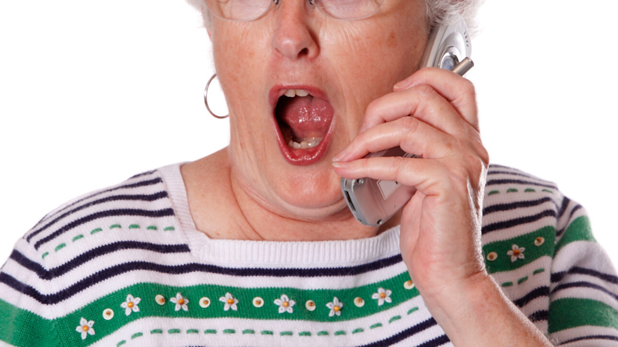 Gay Man Uninvites His Fiancé's Great Aunt From Their Wedding After She Refuses To Eat Their 'Pansy' Vegan Meal