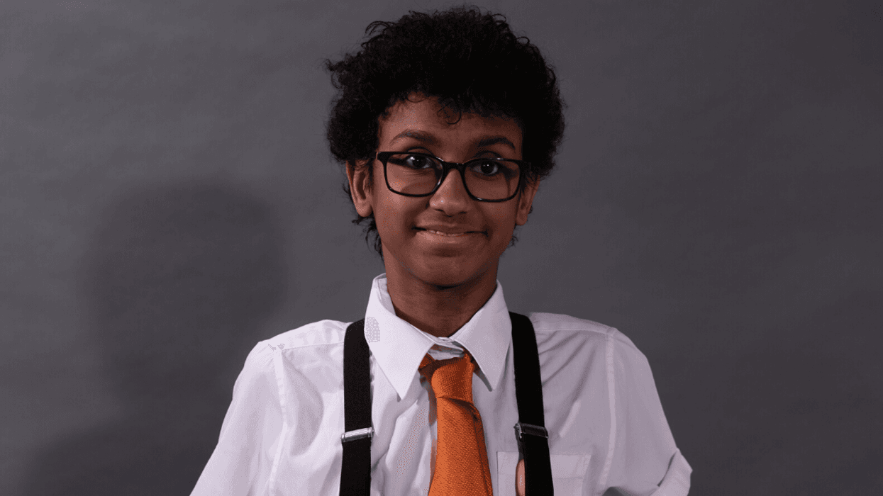 Disabled Teen Offers Free Sign Language Lessons To Thousands Wanting To Learn During Lockdown