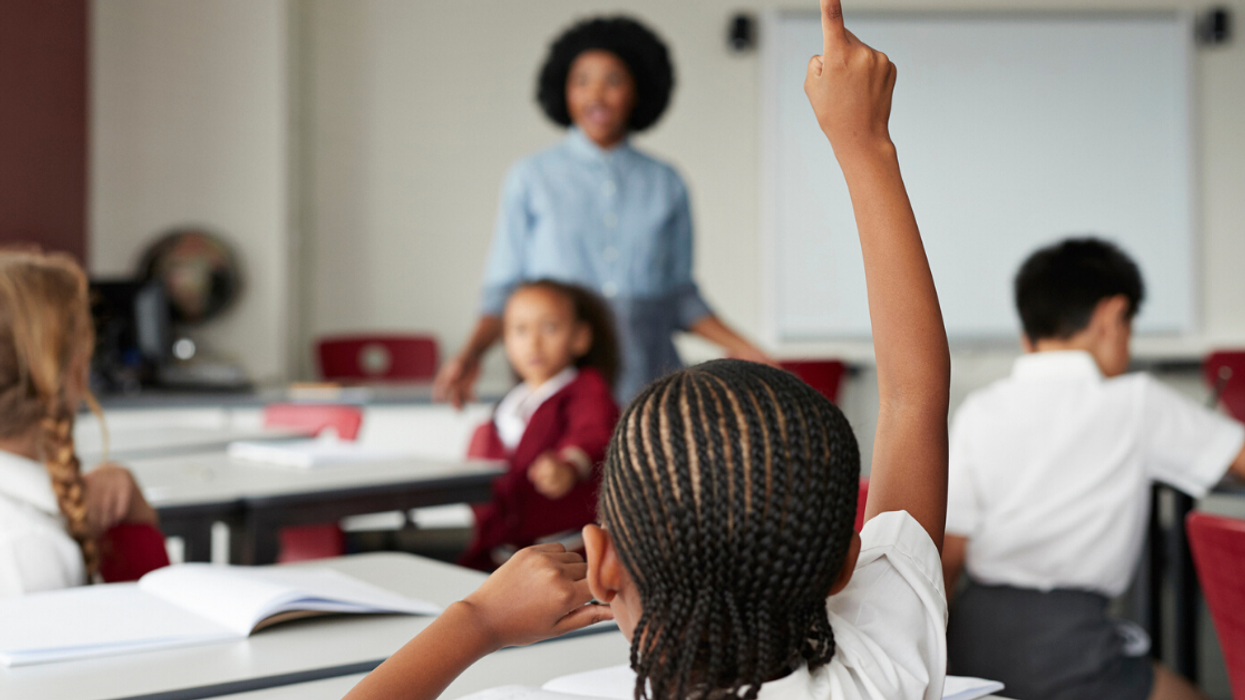 Dad Gets In Trouble After Correcting Teacher's Pronunciation Of His Daughter's Name That She'd Gotten Wrong All Year