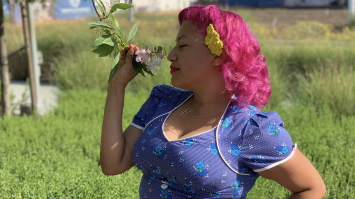Fashionista Ditches Her Modern Wardrobe To Reinvent Herself As 1950s Pin-Up