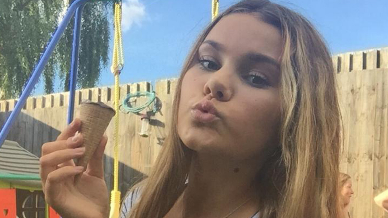 Teen Whose Cancer Was Mistaken For Exam Stress Documents Her Fight In Emotional Scrapbook