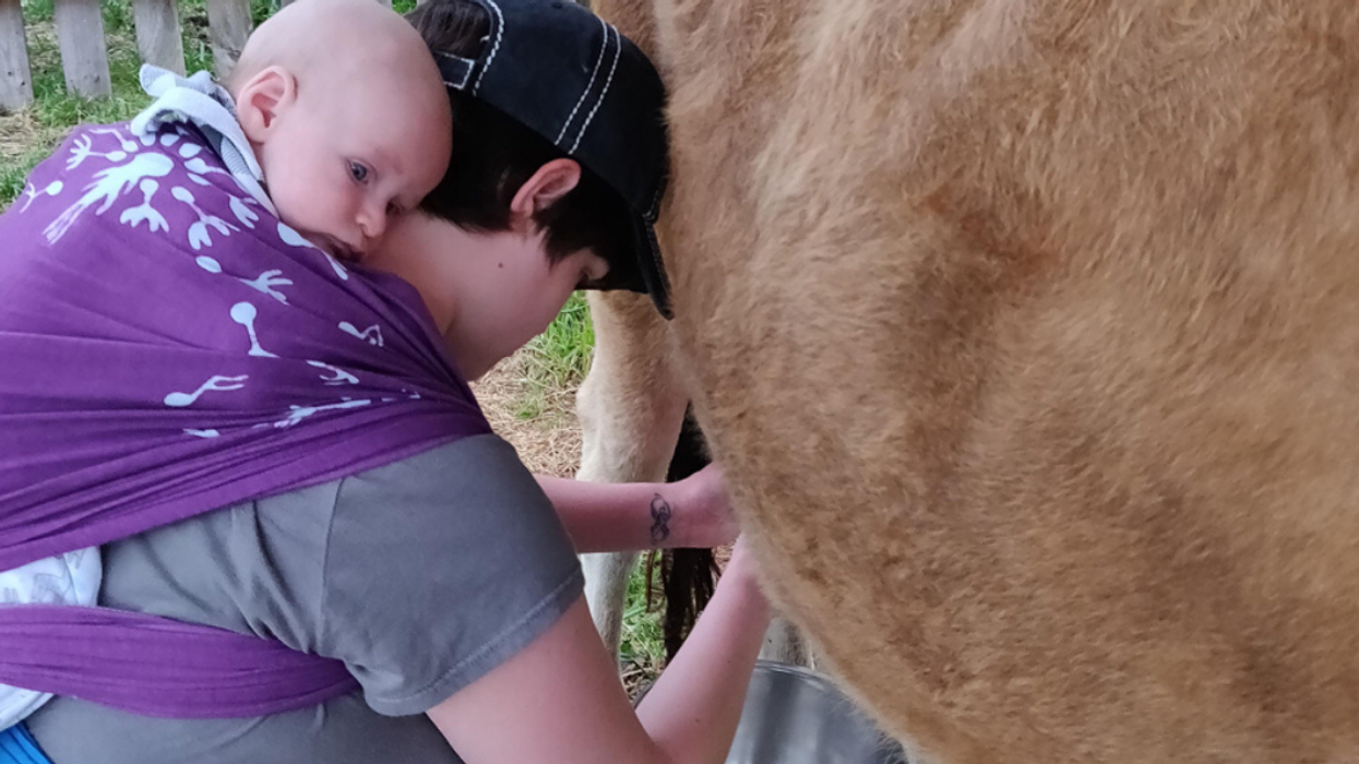 Mom Gives Away Over 16 Gallons Of Breastmilk To Strangers While Learning To Milk Cows