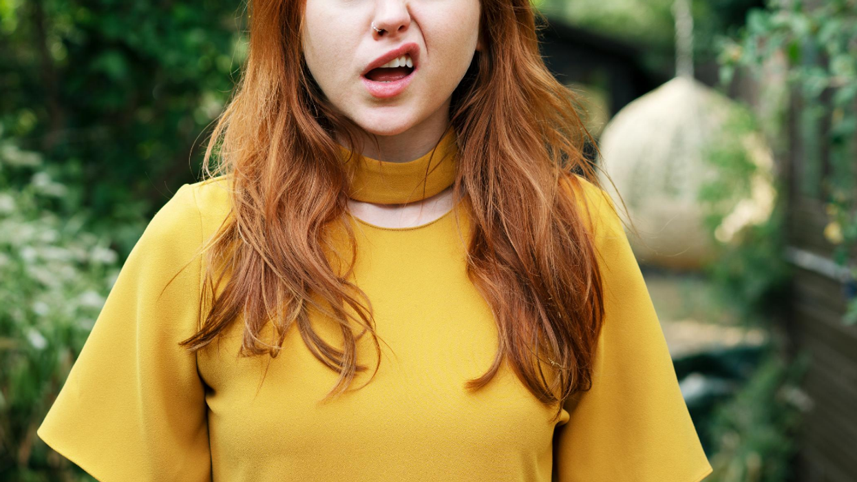 Woman Uncomfortable After Discovering Her New Boyfriend Casually Hangs Out Naked With His Friends