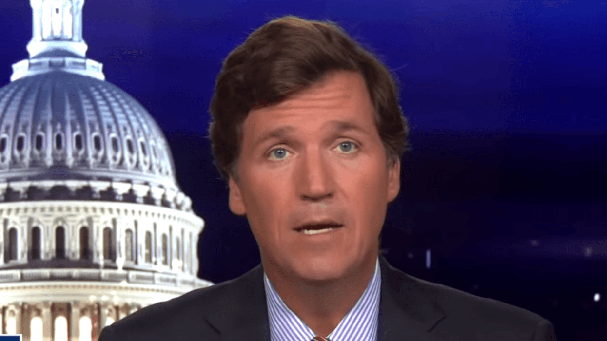 Tucker Carlson Called Out For Claiming HIV Vaccine Exists During Mind-Numbing Pandemic Rant