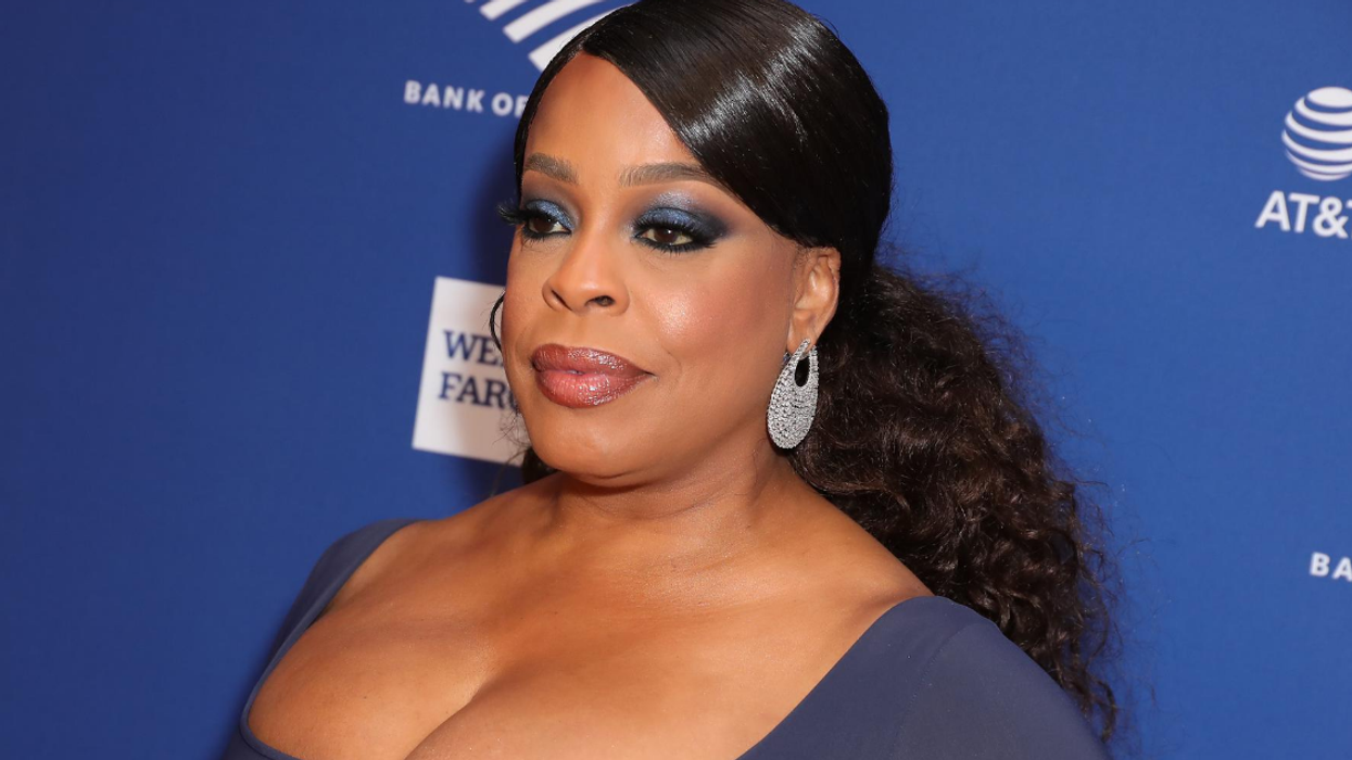 Actress Niecy Nash Officially Comes Out In Post Sharing Joyful Wedding Day Photo With Her New Wife