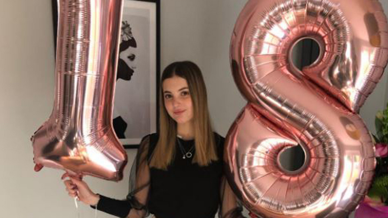 Grieving Mom Pays Tribute To Her Daughter Who Died Of Bowel Cancer Just Months After Turning 18