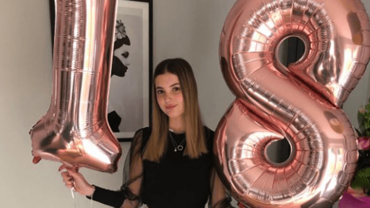 Grieving Mom Pays Tribute To Her Daughter Who Died Of Bowel Cancer Just Months After Turning 18