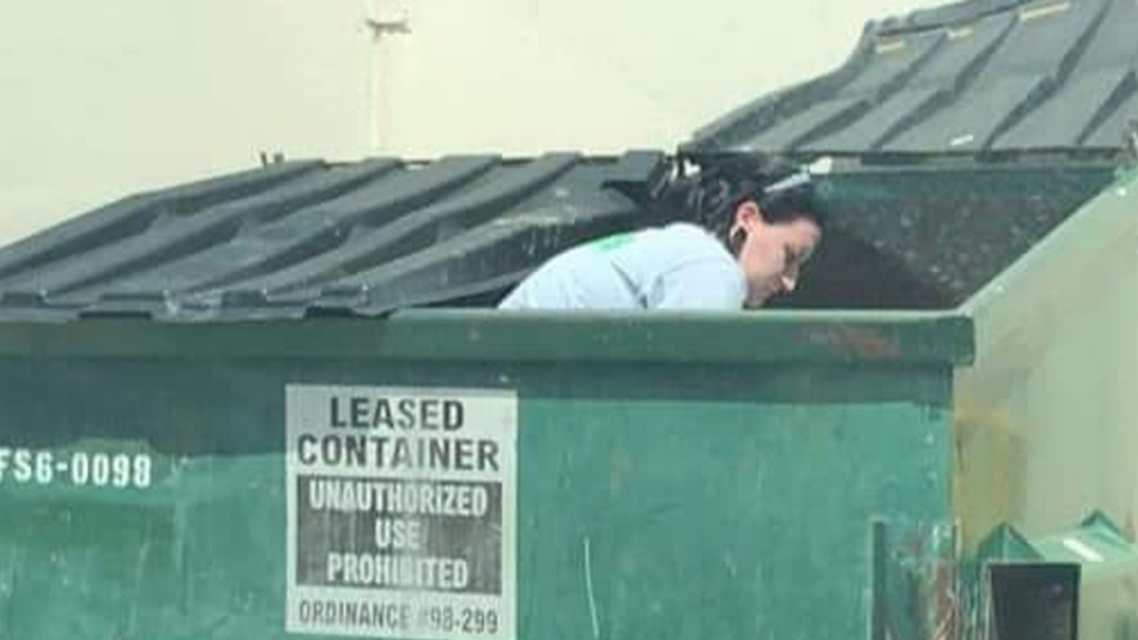 Dumpster-Diving Texas Mom Earns Up To $2,500 A Month By Selling People's Discarded Trash