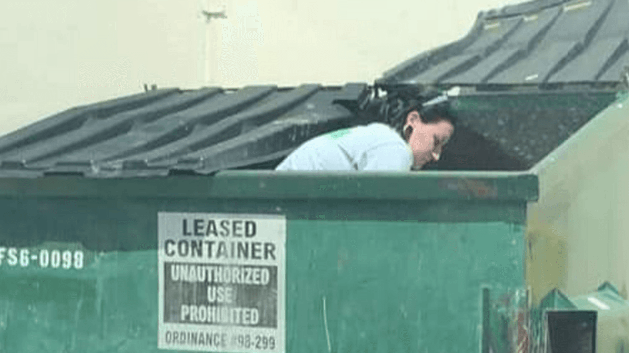 Dumpster-Diving Texas Mom Earns Up To $2,500 A Month By Selling People's Discarded Trash