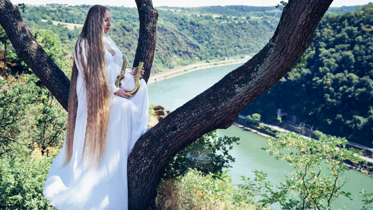 Real-Life Rapunzel With Hair Down To Her Ankles Says She Hasn't Had A Haircut In 15 Years
