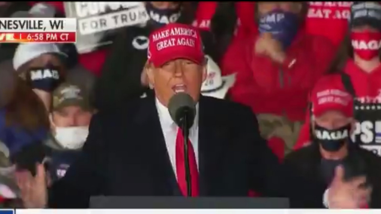 Trump Gets Roasted After Saying He Wants To Kiss All The 'Big, Powerful Men' At His Wisconsin Rally
