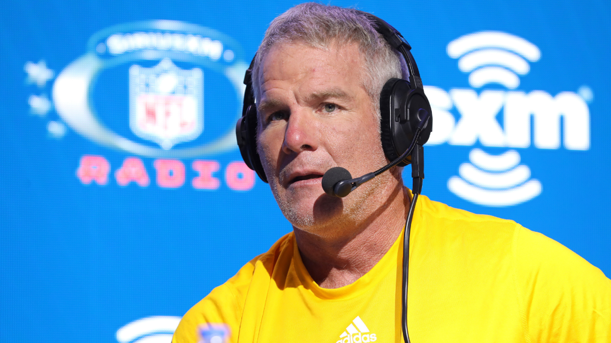 Brett Favre Dragged For His Old Wrangler Jeans Commercials After He Endorses Trump For President