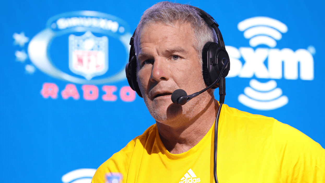 Brett Favre Dragged For His Old Wrangler Jeans Commercials After He Endorses Trump For President