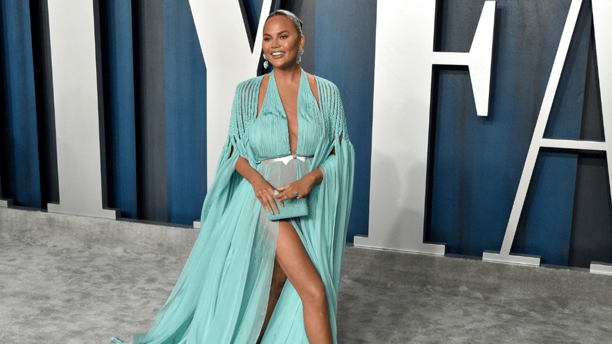 Chrissy Teigen's Blunt Announcement That Her Family's Pet Hamster Died Has The Internet Cackling