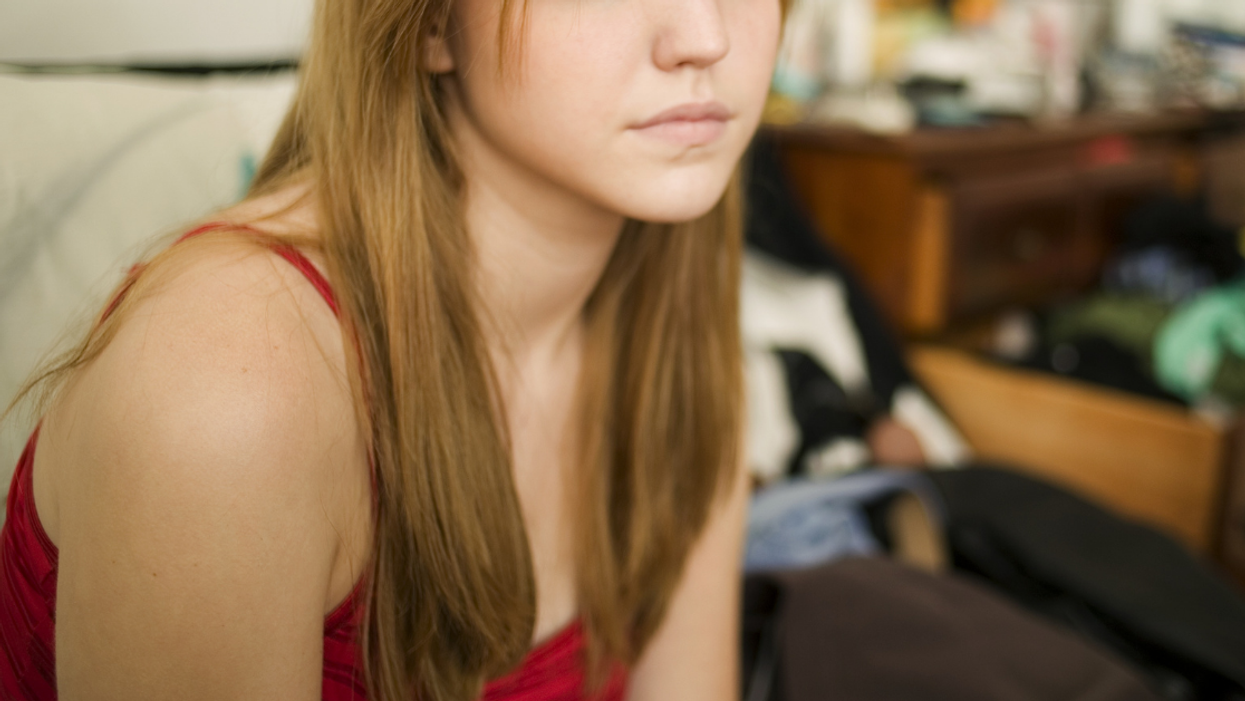 Teen Furious After She's Forced To Give Bedroom She Was Promised To Her Sister's Pregnant Friend