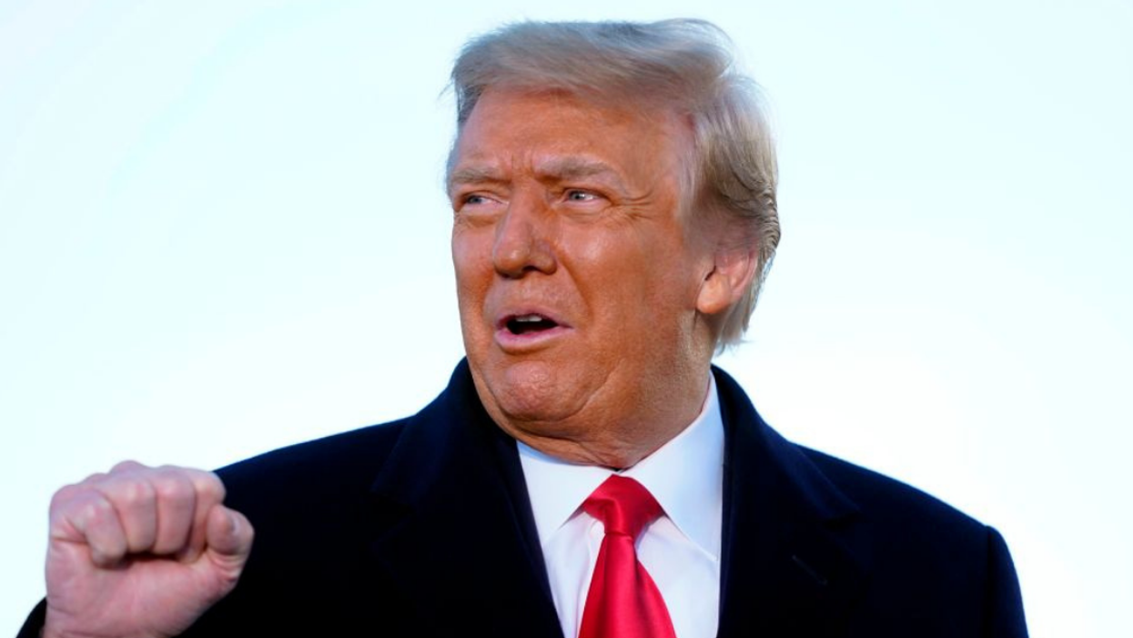 Trump Has Reportedly Been Asking Others To Tweet His Insults For Him Since He Lost His Account