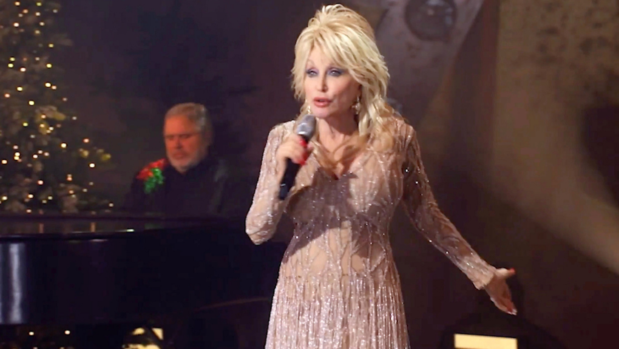 Dolly Parton Proves She's A Class Act With Humble Response Declining To Be Honored With Statue