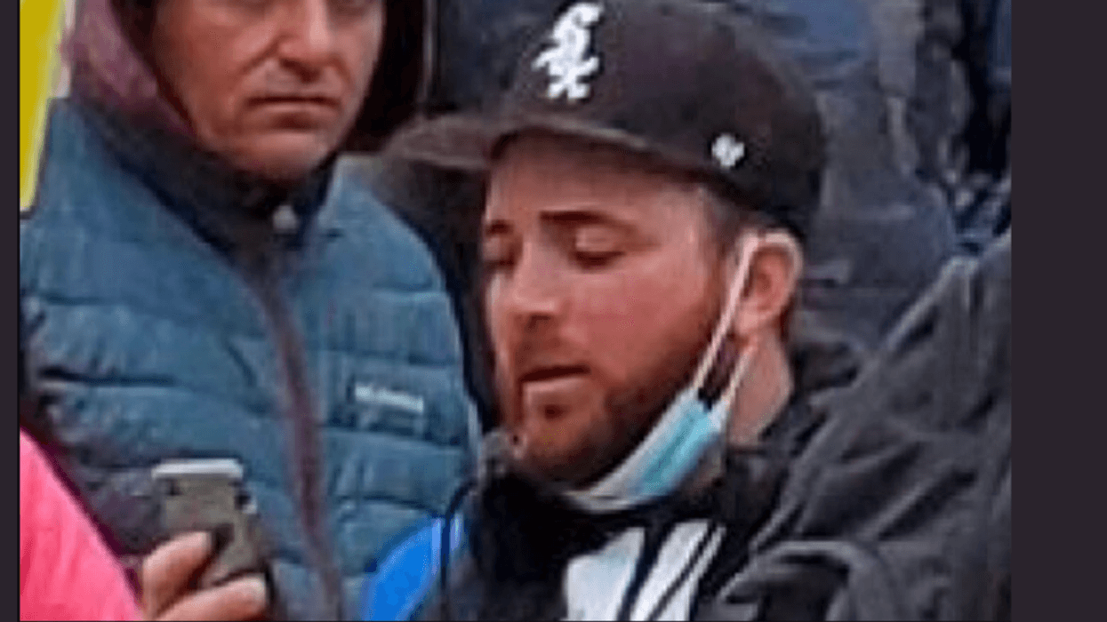 A Guy Texted His Ex-Girlfriend That She's A 'Moron' During Capitol Riots—So She Turned Him In