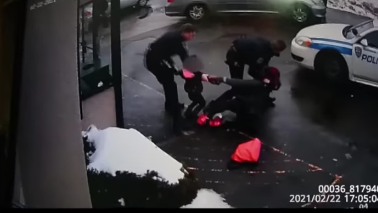 Video Of Cops Pepper-Spraying Black Mom While Ripping Toddler From Her Arms Sparks Outrage