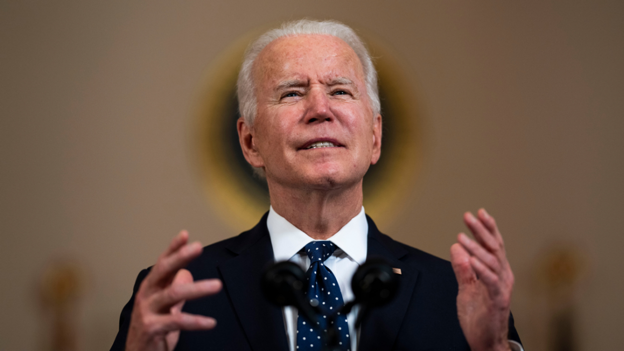 Resurfaced Photo Of Joe Biden Wielding A Baseball Bat Sparks Hilarious Photoshop Battle