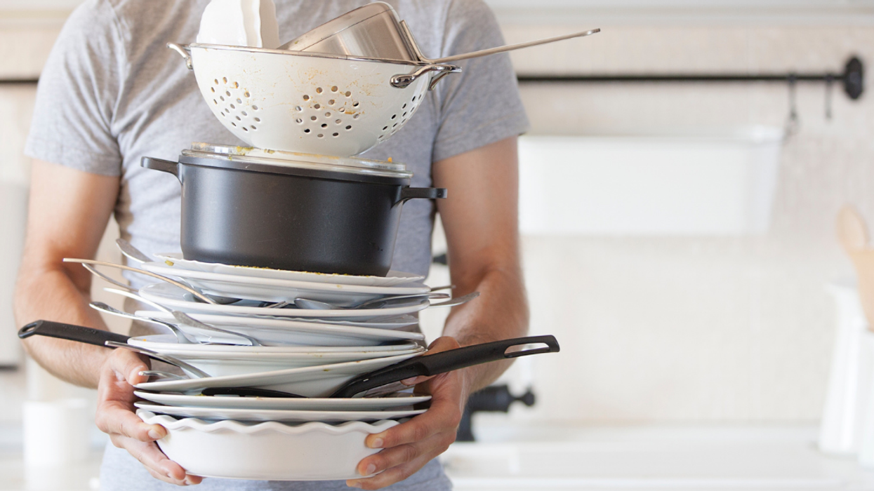Guy Floored After Living In His Apartment For Two Years Before Discovering It Has A Dishwasher