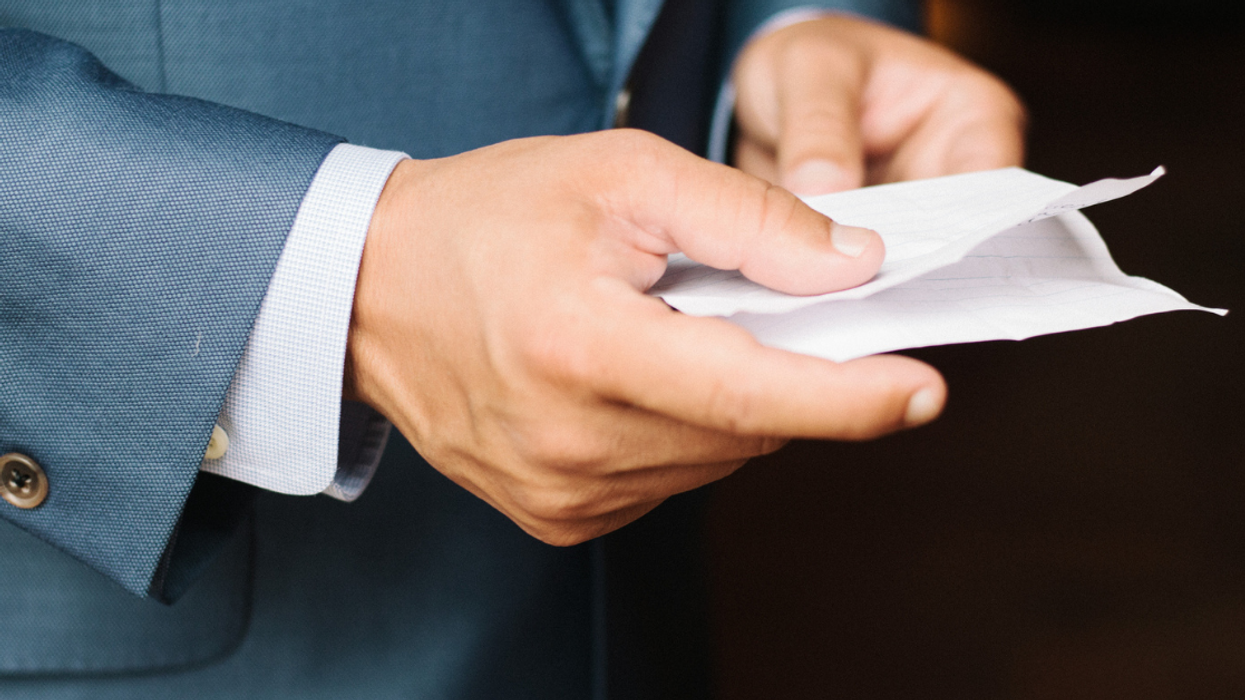 Cheating Woman Caught After Guy She Hooked Up With Left Hidden Note For Her Boyfriend