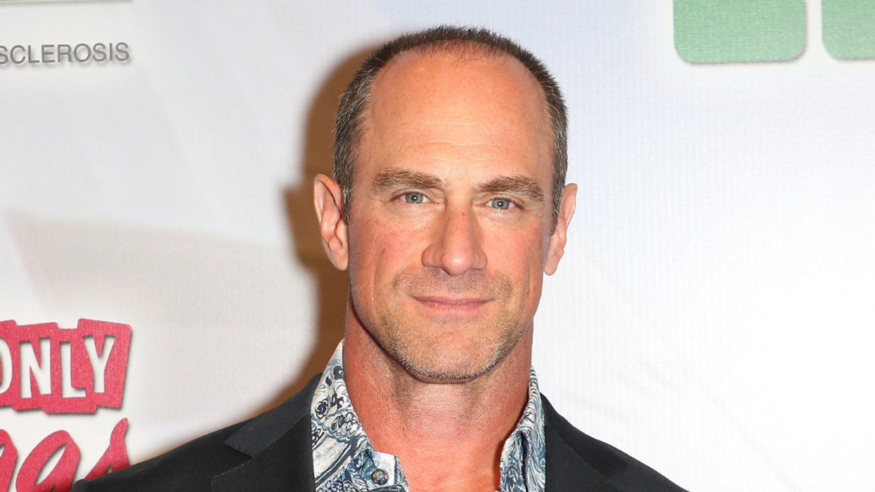 Christopher Meloni's Daughter Framed An Iconic Tweet About Him As A Father's Day Gift—And It's Amazing