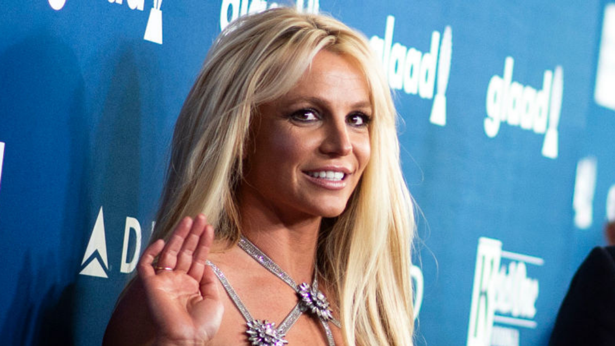 Britney Spears Tells Paparazzi Hounding Her During Her Maui Vacation To 'Kindly F**k Off'