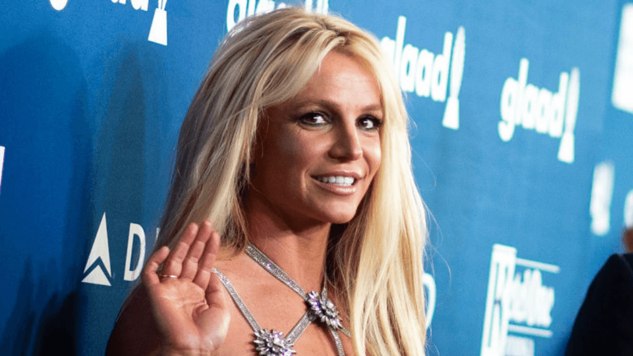 Britney Spears Tells Paparazzi Hounding Her During Her Maui Vacation To 'Kindly F**k Off'