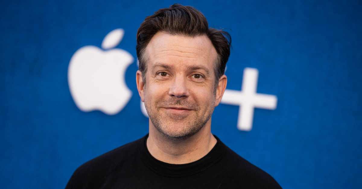 Writer Shares Poignant Email Jason Sudeikis Sent Him After His Dad Died: 'He Really Is Ted Lasso'