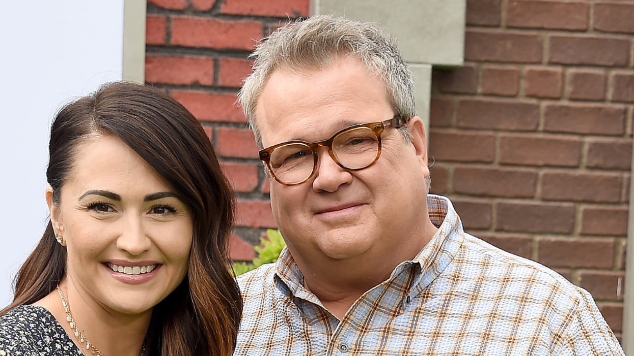 'Modern Family' Star Hilariously Claps Back At Trolls Who Say He's 'Too Old' For His Fiancée