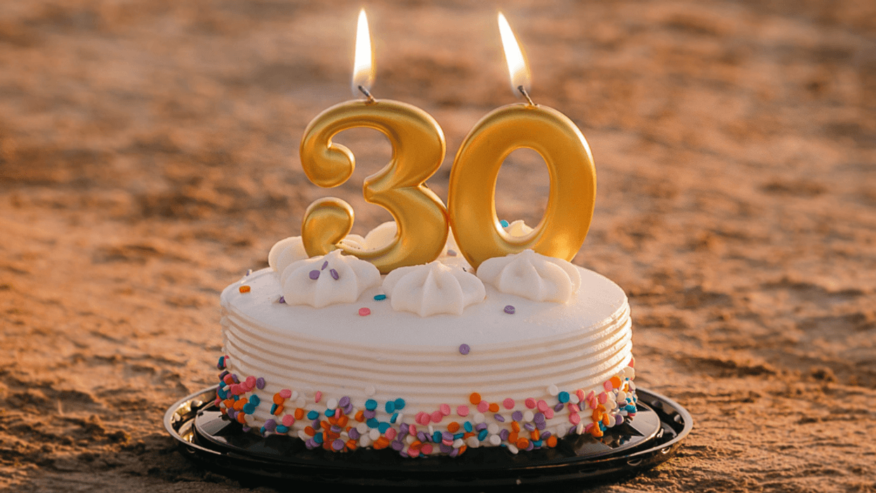 People Break Down Which Things You Should Never Do Once You Turn 30