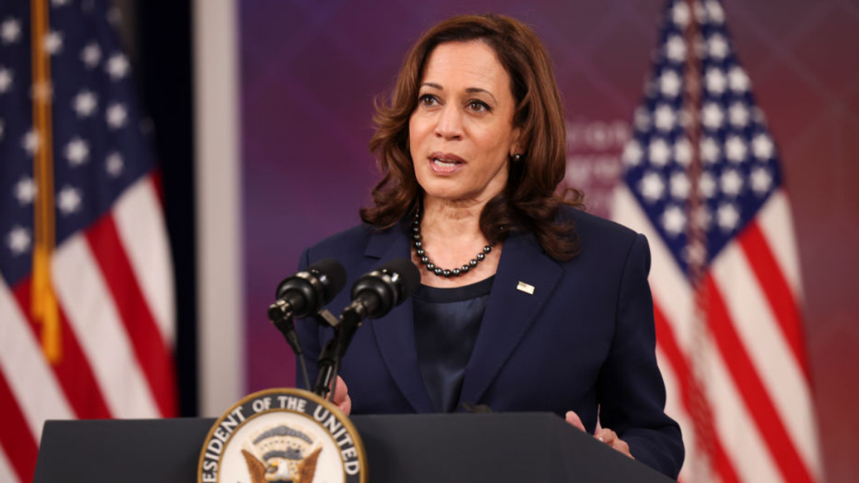 Rightwing News Outlet Scorched After Trying To Shame Kamala Harris For Buying New Cookware