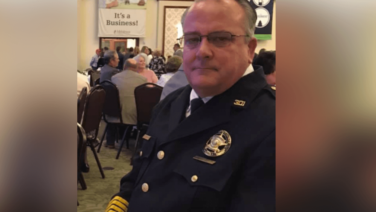 Idaho Sheriff Charged After Threatening To Shoot Mormon Youth Group Leaving Thank You Note On His Door