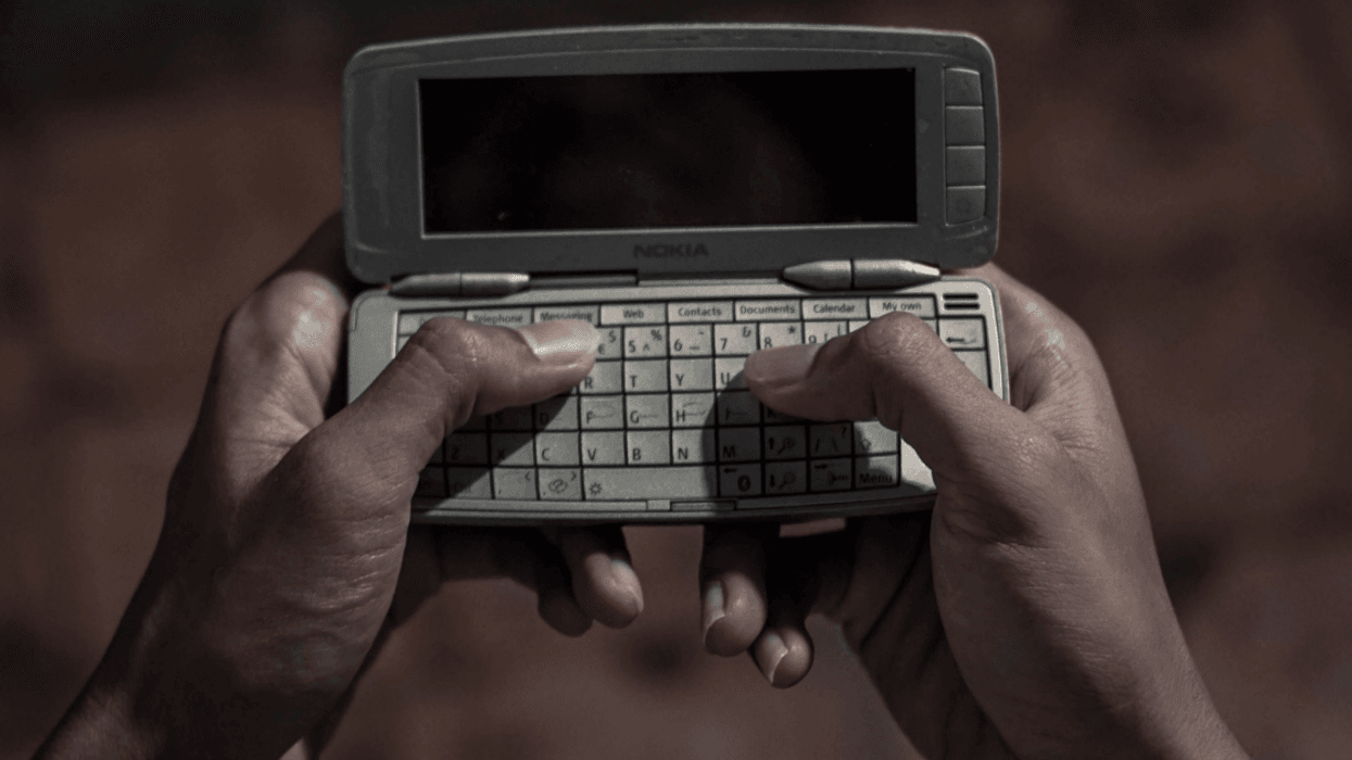 People Reflect On The Fads From The Year 2000 That Are Now Completely Passé