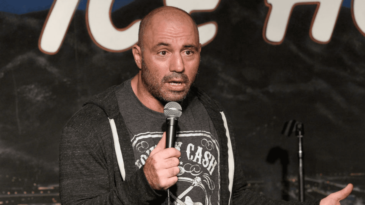 Joe Rogan Tweets False Story About Virus Just Hours After Apologizing For Spreading Misinformation