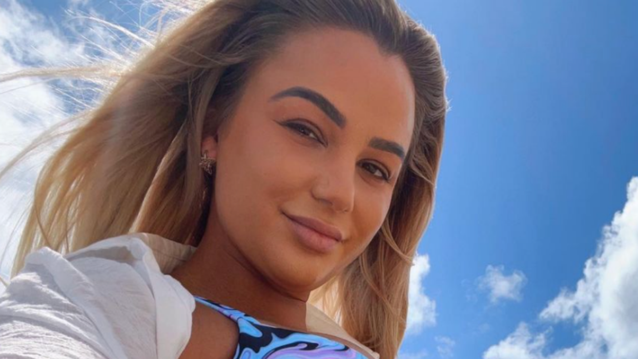 Instagram Influencer Expertly Claps Back After Body-Shaming Troll Calls Her 'Repulsive' And 'Obese'