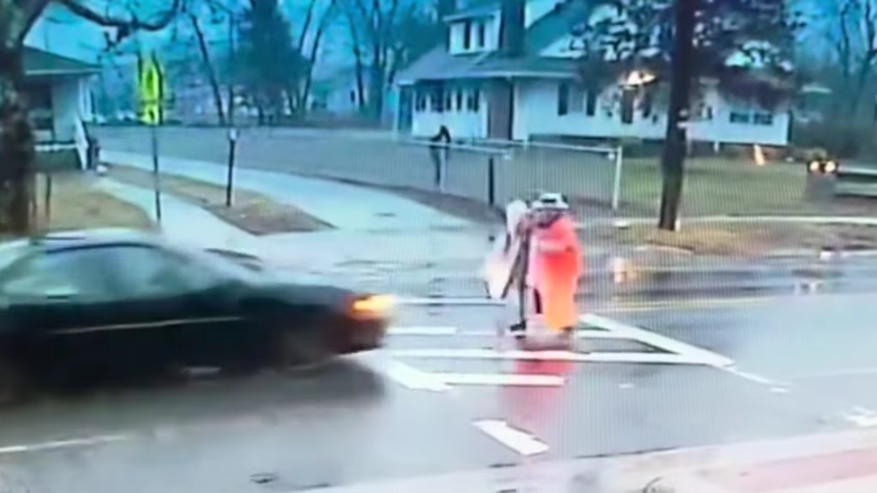 Maryland Crossing Guard Hailed As Hero After Quick Reflexes Save Girl From Getting Hit By Car