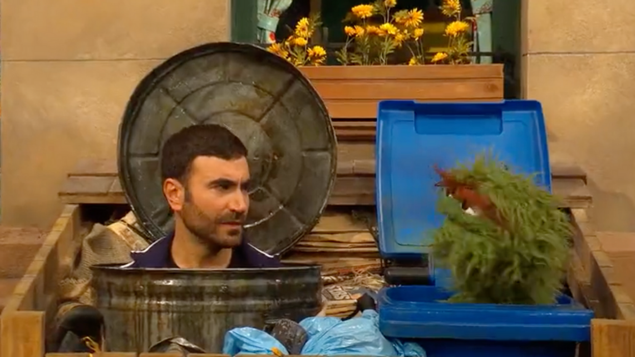 'Ted Lasso' Star Fits Right In With Oscar The Grouch In Hilarious 'Sesame Street' Clip—And Fans Love It