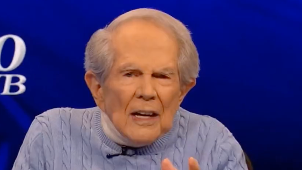 Pat Robertson Claims Vladimir Putin Is 'Compelled by God' to Attack Ukraine in Unhinged Rant