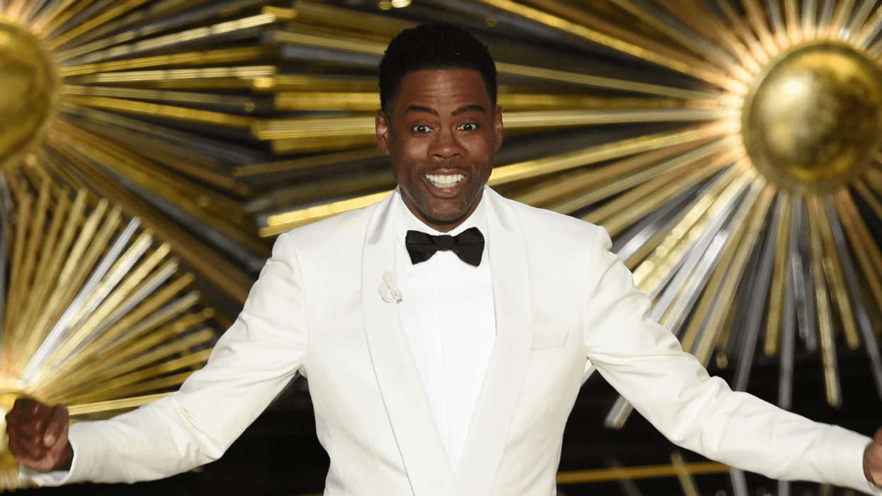 Resurfaced Video Of Chris Rock Mocking Jada Pinkett Smith At 2016 Oscars Sheds Light On Drama